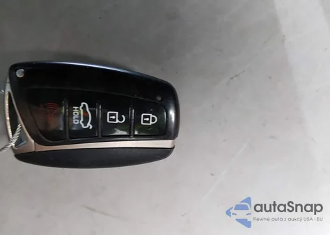 2015 Hyundai Genesis 5.0 z USA, uszkodzony, nr VIN KMHGN4JF7FU032709